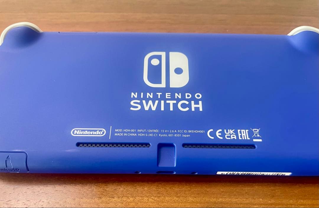 Nintendo Switch Lite スイッチライト本体　ブルー