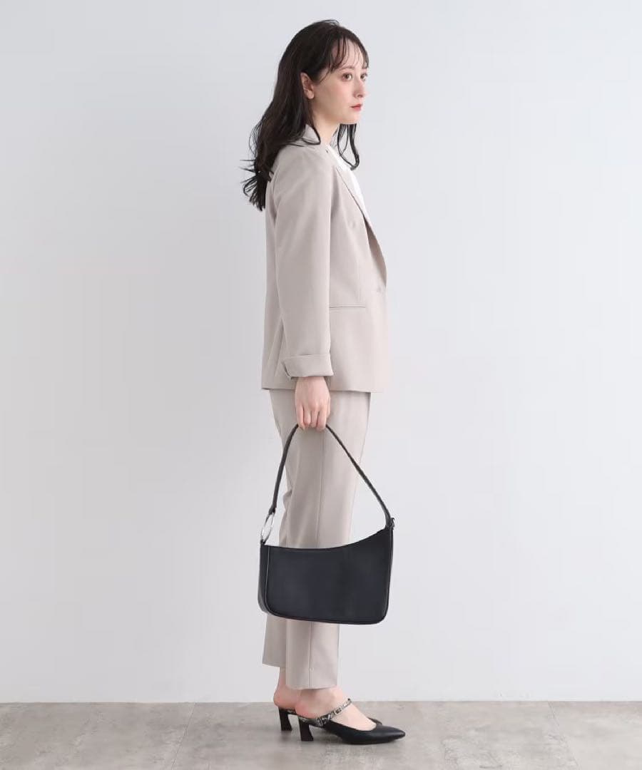 INDIVIインディヴィ パンツスーツ ベージュ / ライトグレー 【美品】