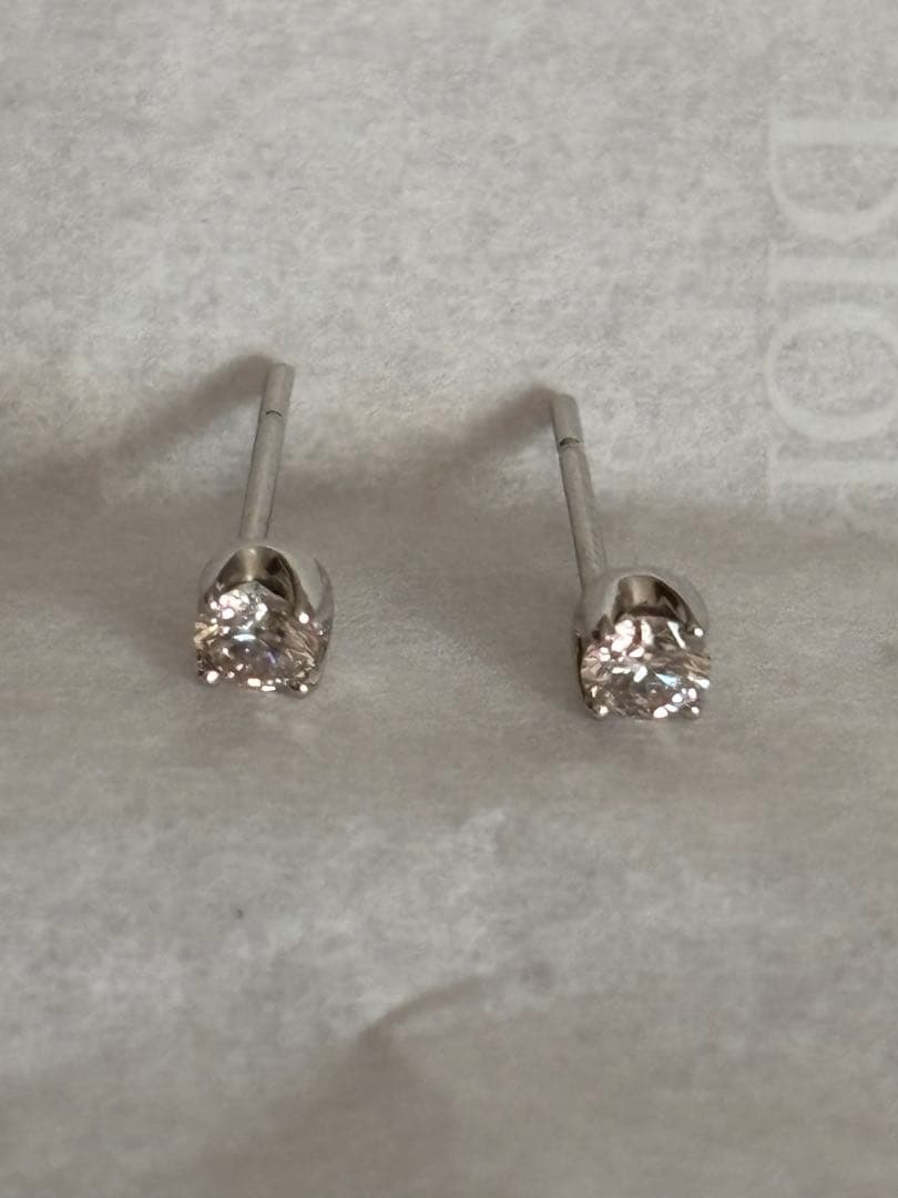 ダイヤモンドピアス 計0.2カラット プラチナ900