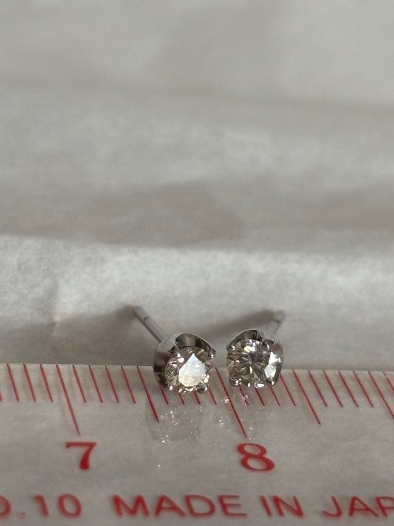ダイヤモンドピアス 計0.2カラット プラチナ900