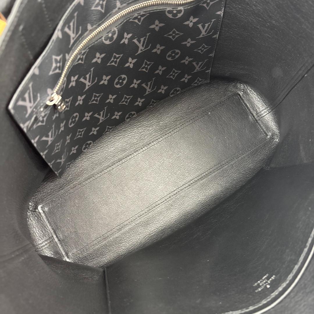 未使用 ルイヴィトン M52817 トリヨン カバ・ヴォワヤージュ トートバッグ