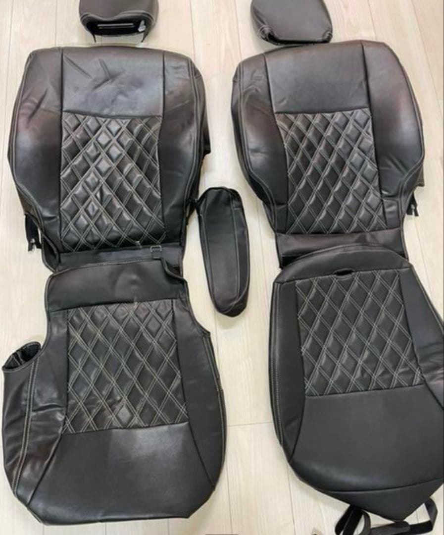 ソリオバンディット　シートカバー　ベレッツア