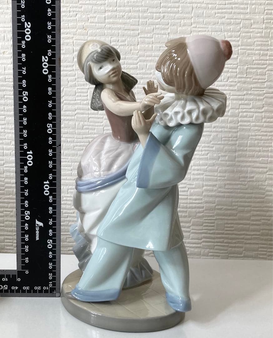 リヤドロ　マスカレード・ボール　ダンス　恋人　リアドロ