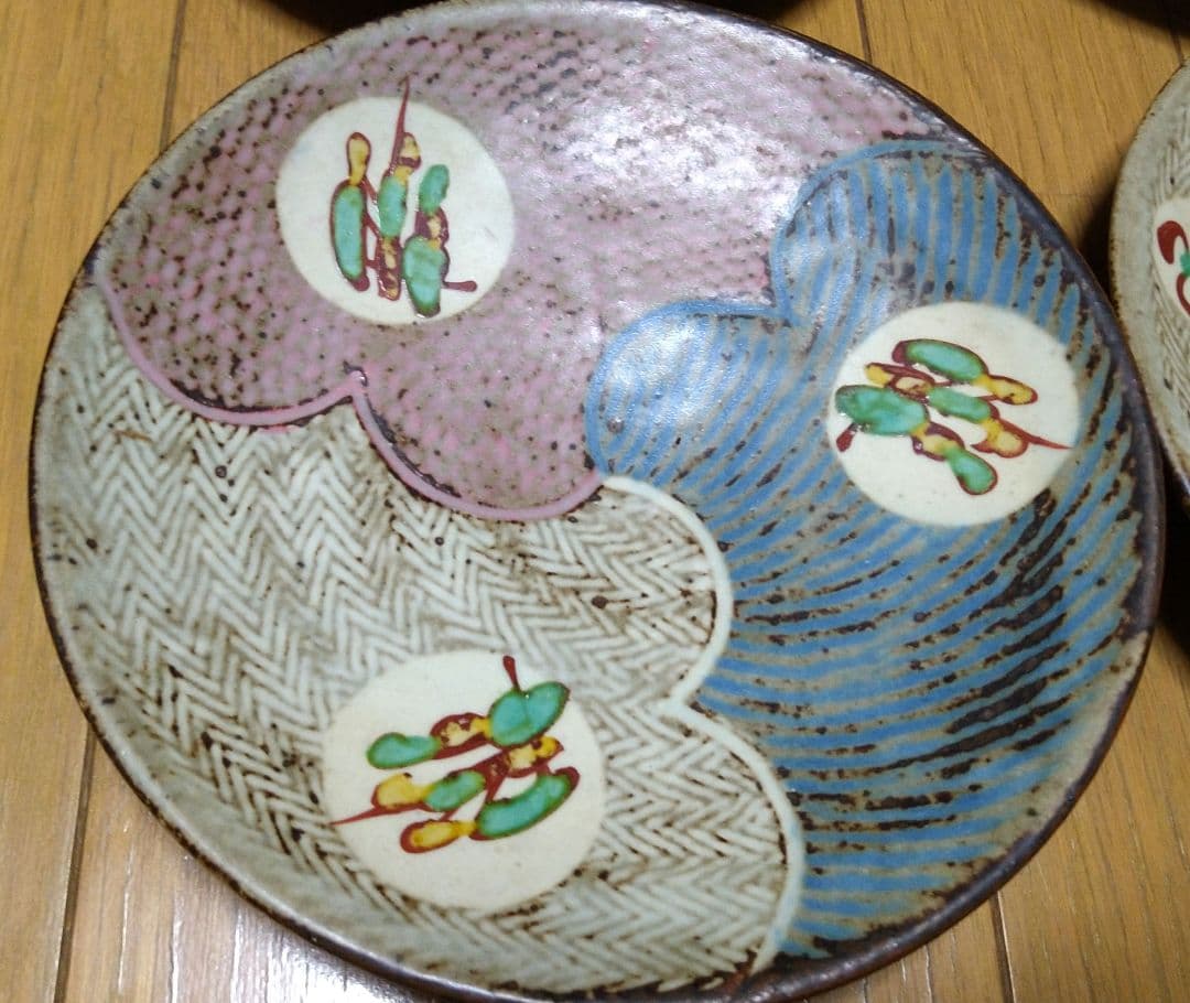 テフテフ島岡達三　組皿