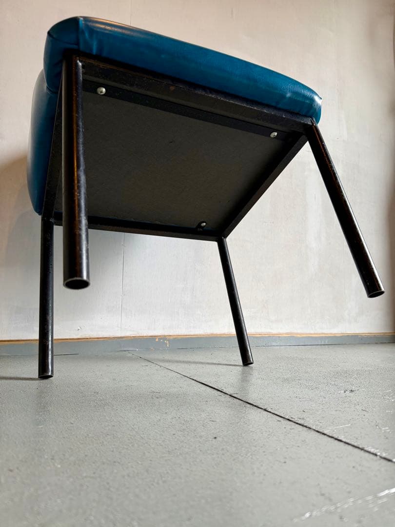 レトロ ポップ ビニールレザー チェア