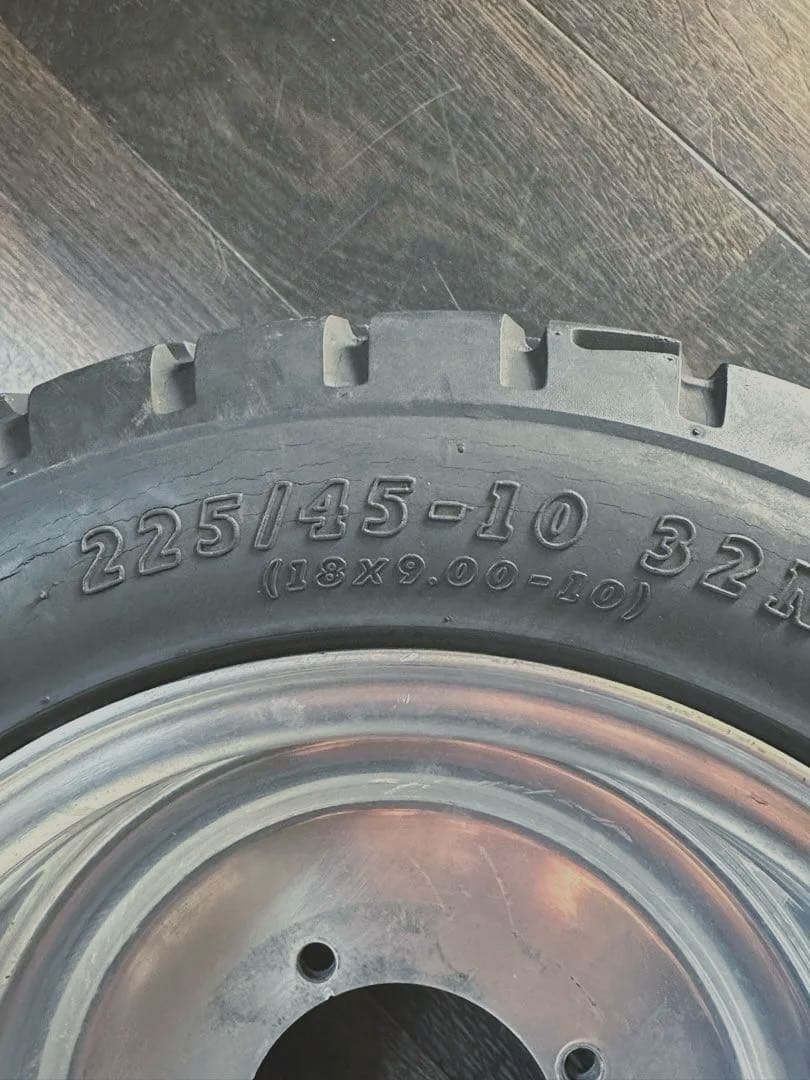 ジャイロキャノピー リアタイヤ　225/45 10