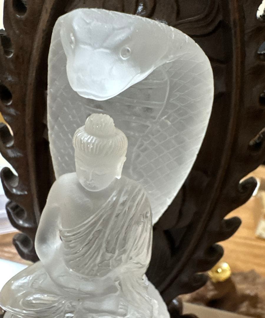 極上品　観音水晶　置物　約12cm