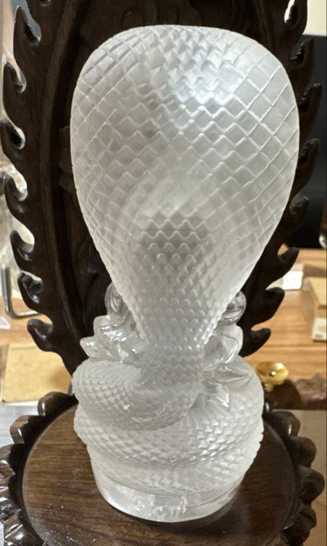 極上品　観音水晶　置物　約12cm