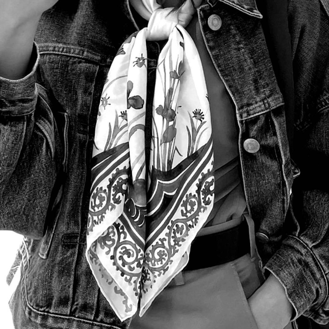 小物 mame kurogouchi Hand Printed Silk Scarf