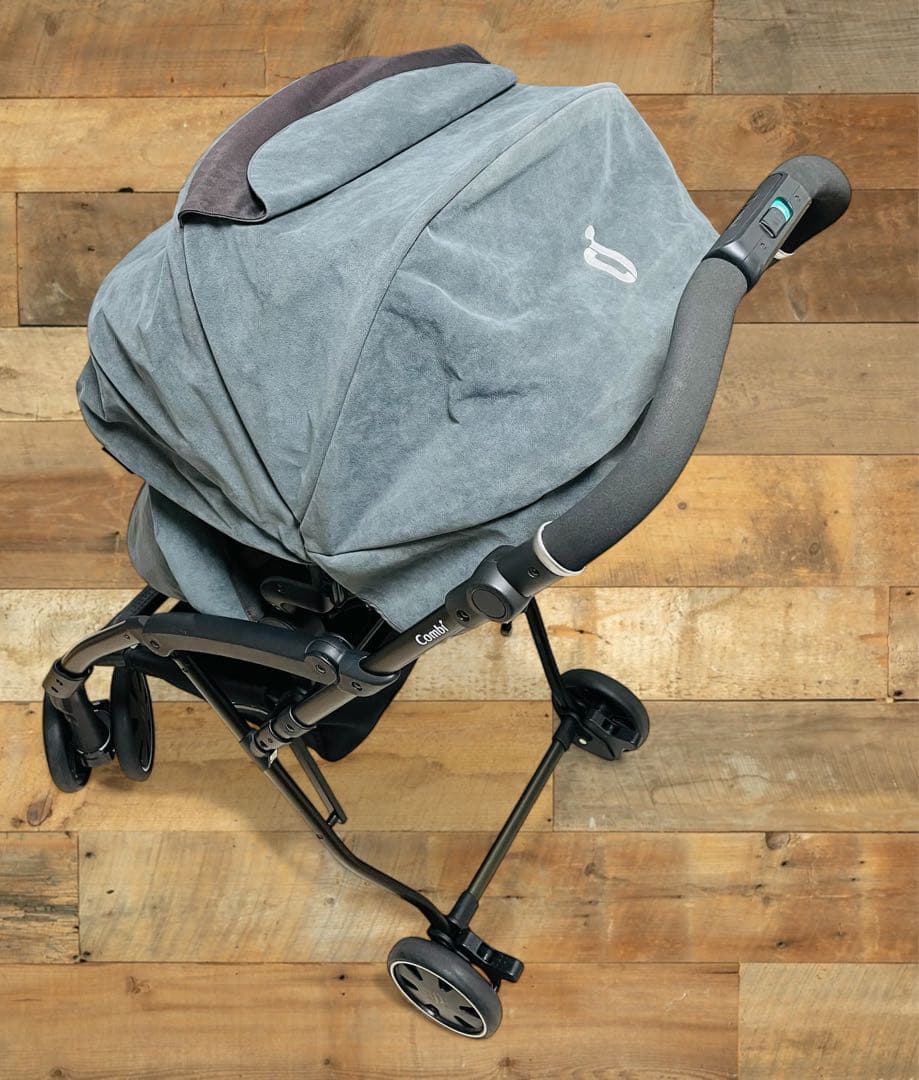 (美品) Combi AttO type-C ローマングレー色