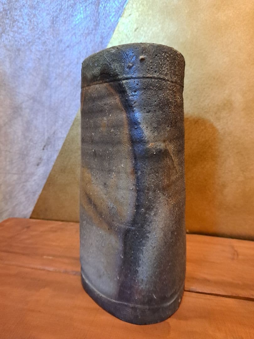 備前焼　山本雄一　花入れ