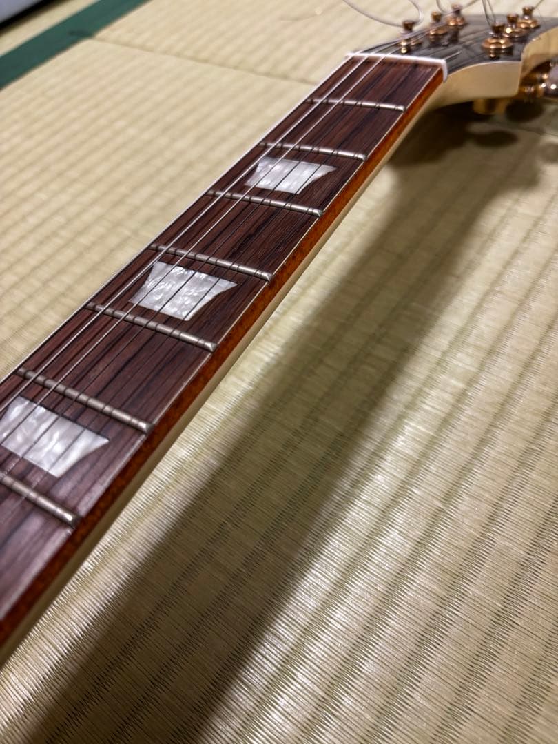 希少カラー！Epiphone レスポールスタンダード パールロイヤル エピフォン