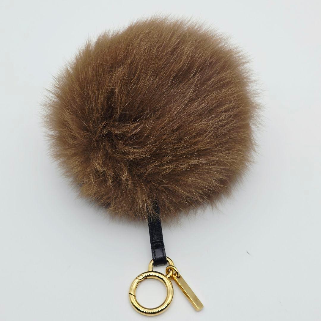 ✨未使用級 美品✨FENDI ポンポンチャーム FFロゴ ファー キーリング