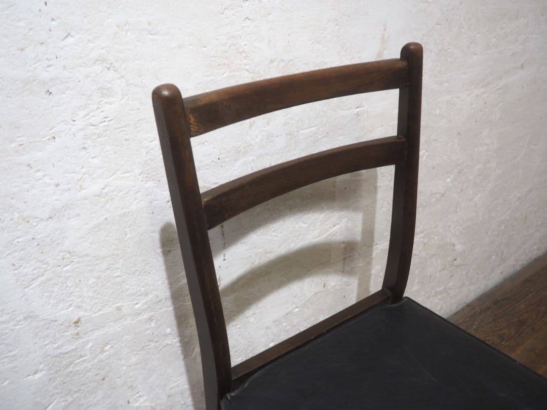 1318 ヴィンテージ　レトロモダンな木製チェア　椅子　イス　カフェ　インテリア
