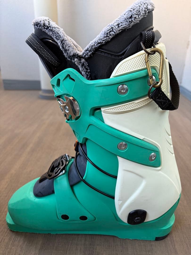 ダルベロ スキーブーツ　Dalbello IL Moro MV