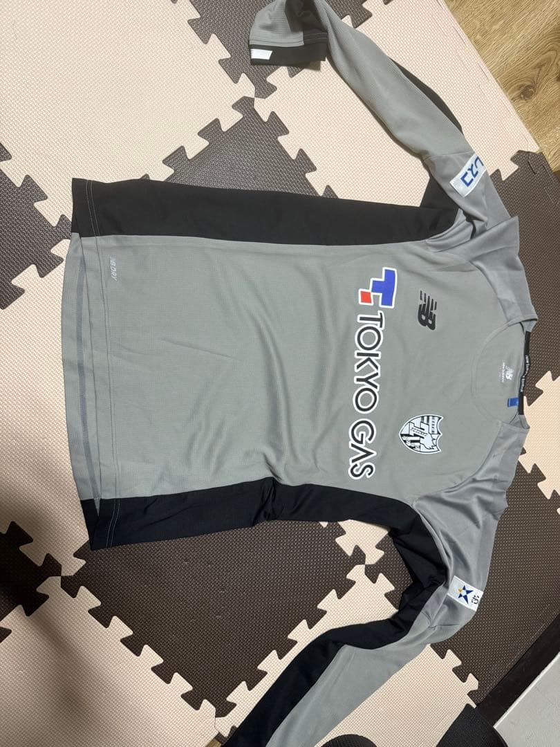 FC東京　New Balance サッカーウェア グレー