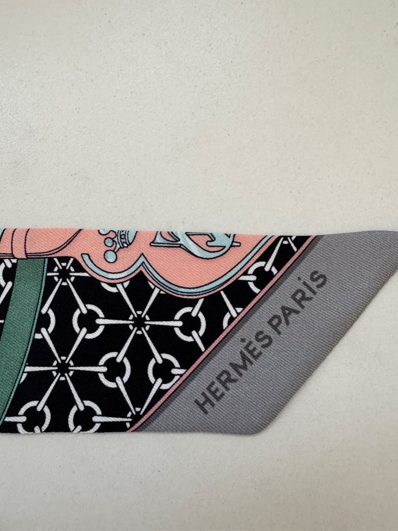 エルメス　HERMES ツイリー　ピンク系