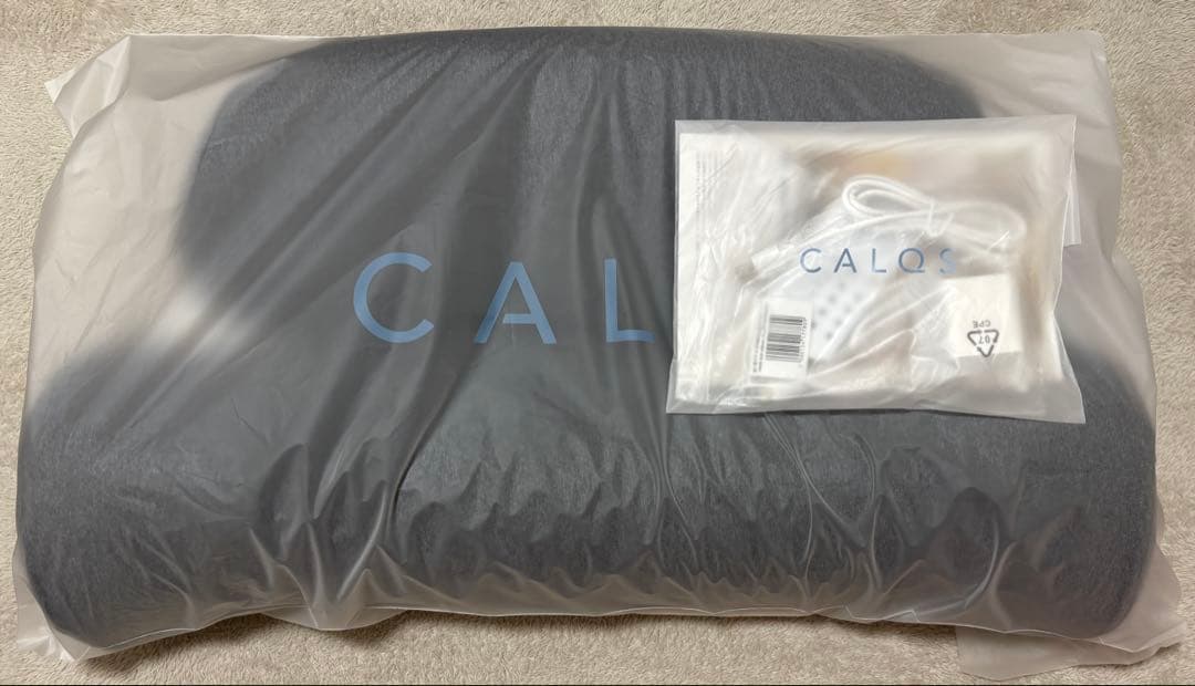 首と肩がホッとする枕PLUS CALQS 温め機能付き　ダークグレー