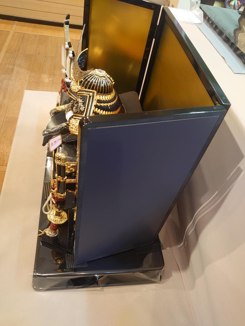 ●五月人形フルセット●　伊達政宗　金の透かし彫り三日月兜　金屏風セット