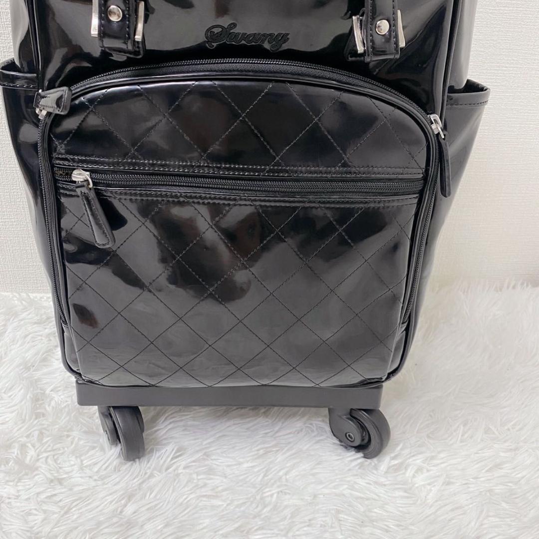 SWANY スワニー キャリーバッグ トートキャリー エナメル キルティング