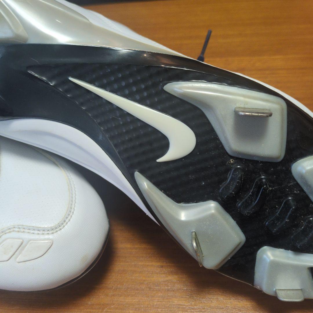 NIKE 野球用 スパイク　サイズ28.5　ホワイト