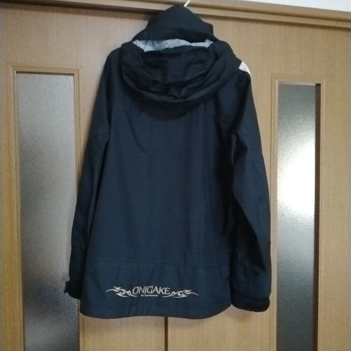 ONIGAKE フード付きレインスーツ 黒 パンツはサロペット付き　サイズＬ