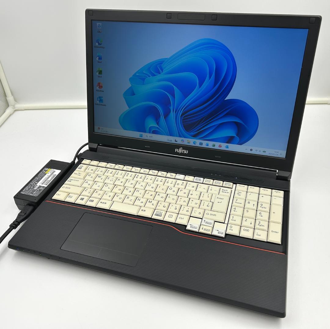 ノートパソコン windows11 オフィス付き core i5 A574/M