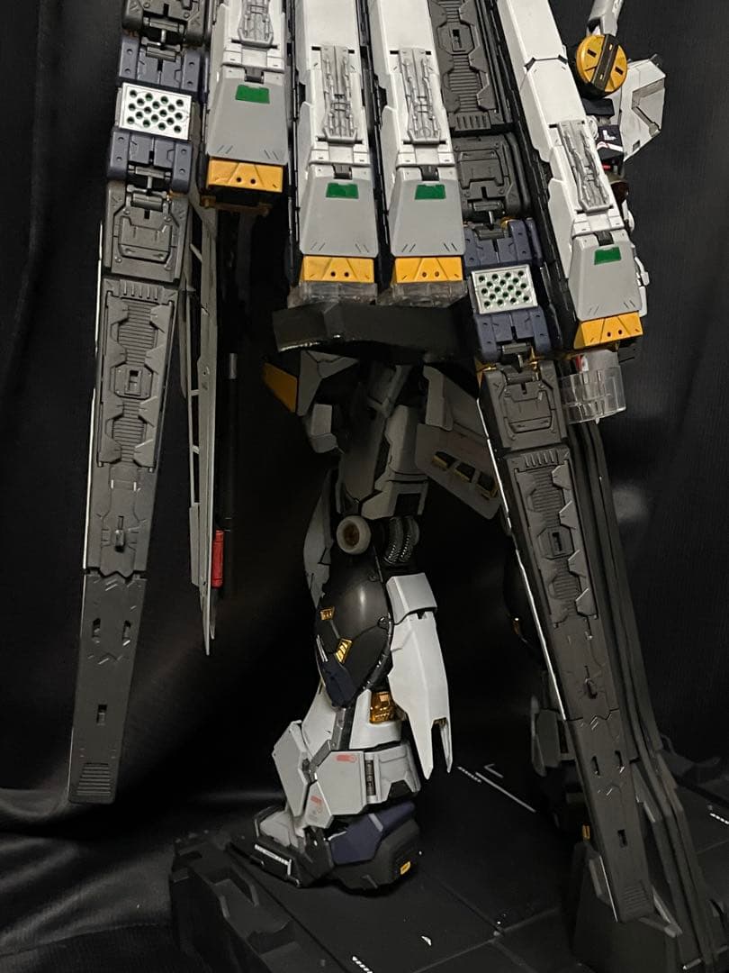 PG UNLEASHED 1/60 νガンダム　完成品模型　塗装済み　一点モノ