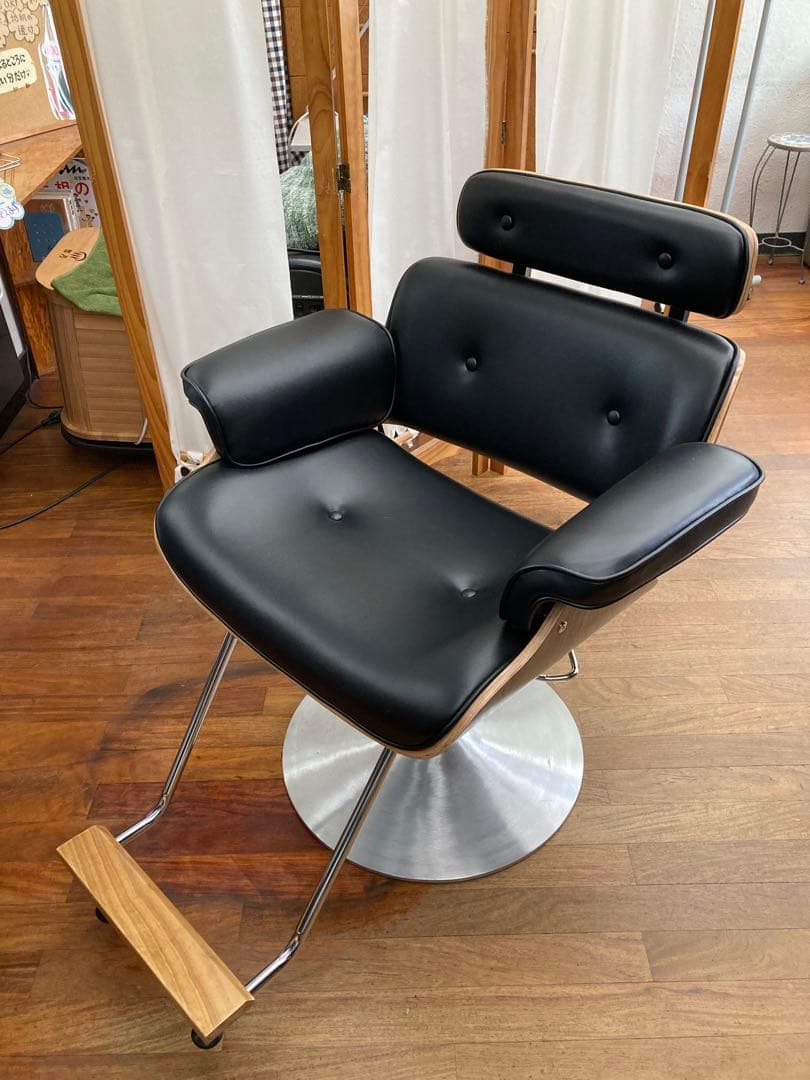 美容椅子1脚