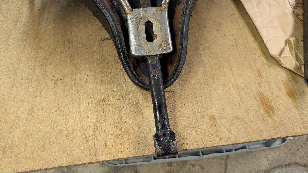 ☆ショベルヘッドパーツS　シート＆シートプランジャアッシー☆