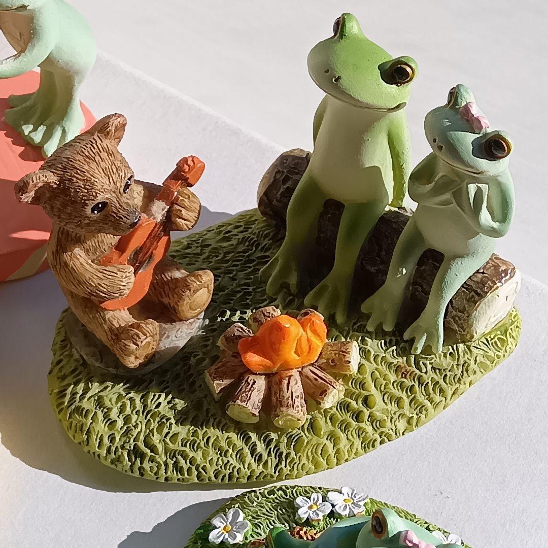 コポーカエル　ペア（カップル）１５点のミニチュア