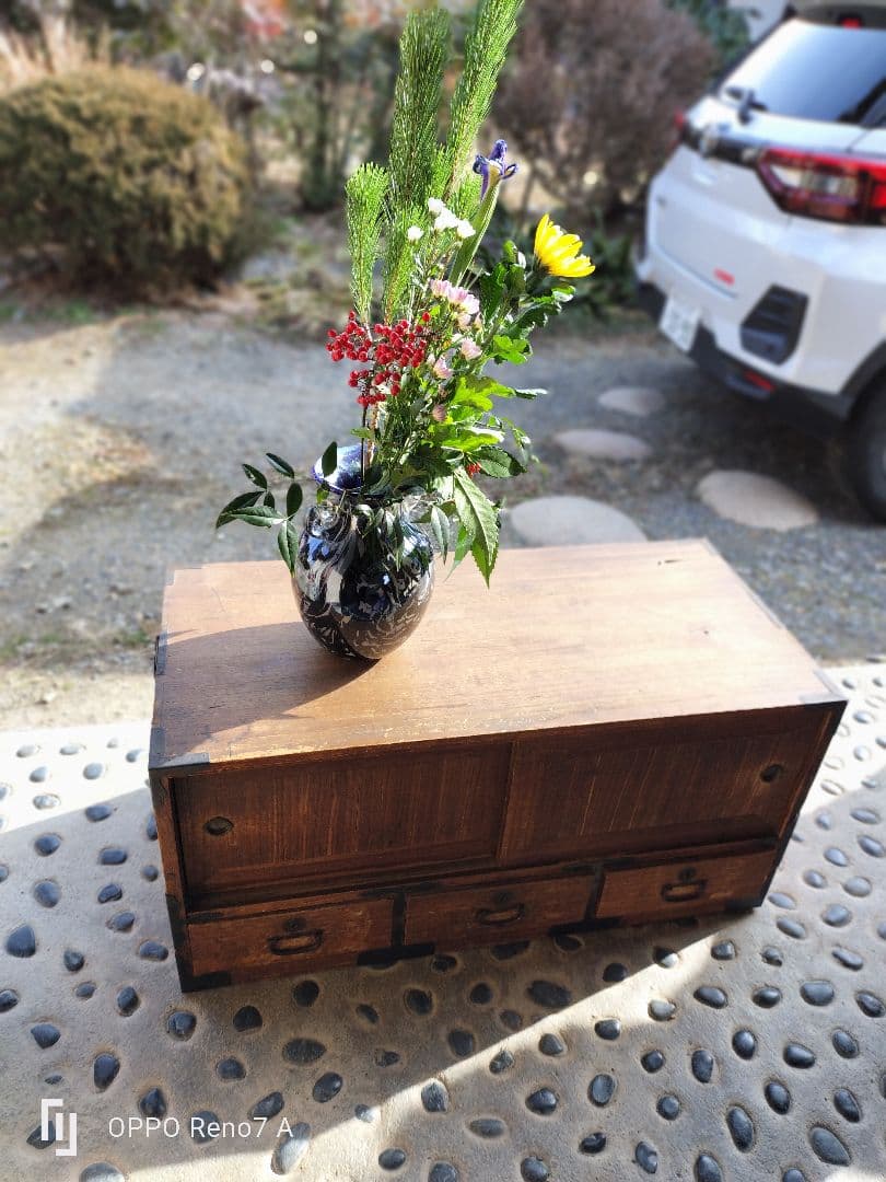 桐箪笥　古家具　アンティーク　チェスト　テレビ台　おもちゃ箱　着物