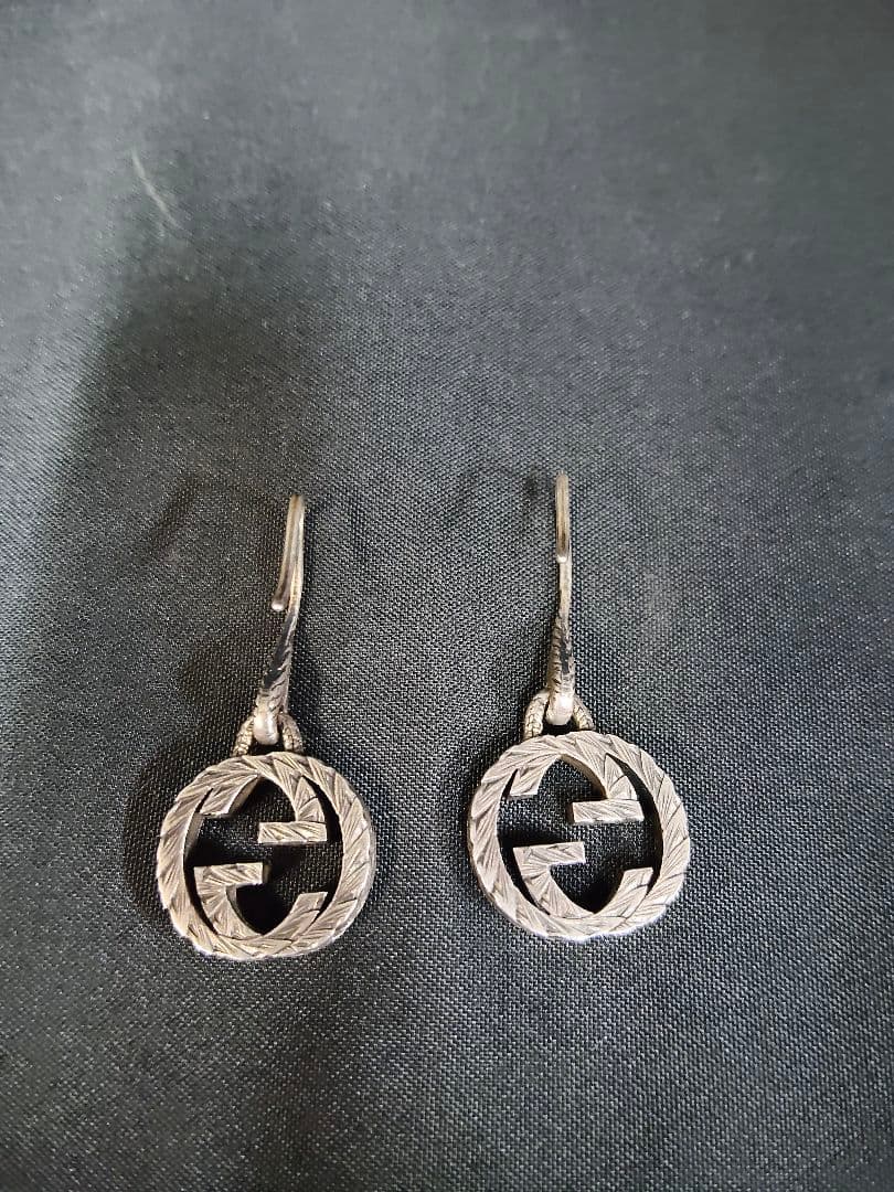 GUCCI グッチ インターロッキングG ピアス シルバー 925 燻し 両耳