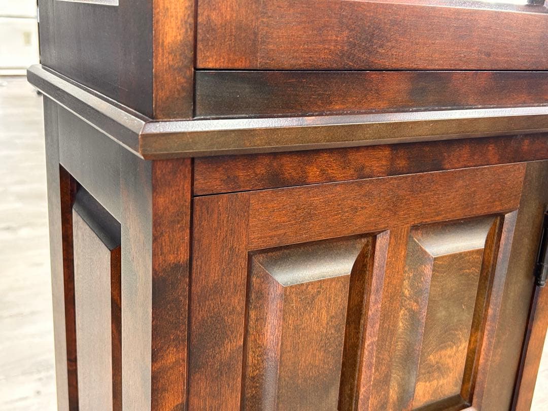 北海道民芸家具 樺材 飾り棚 4面ガラス 2面ドア　-497-