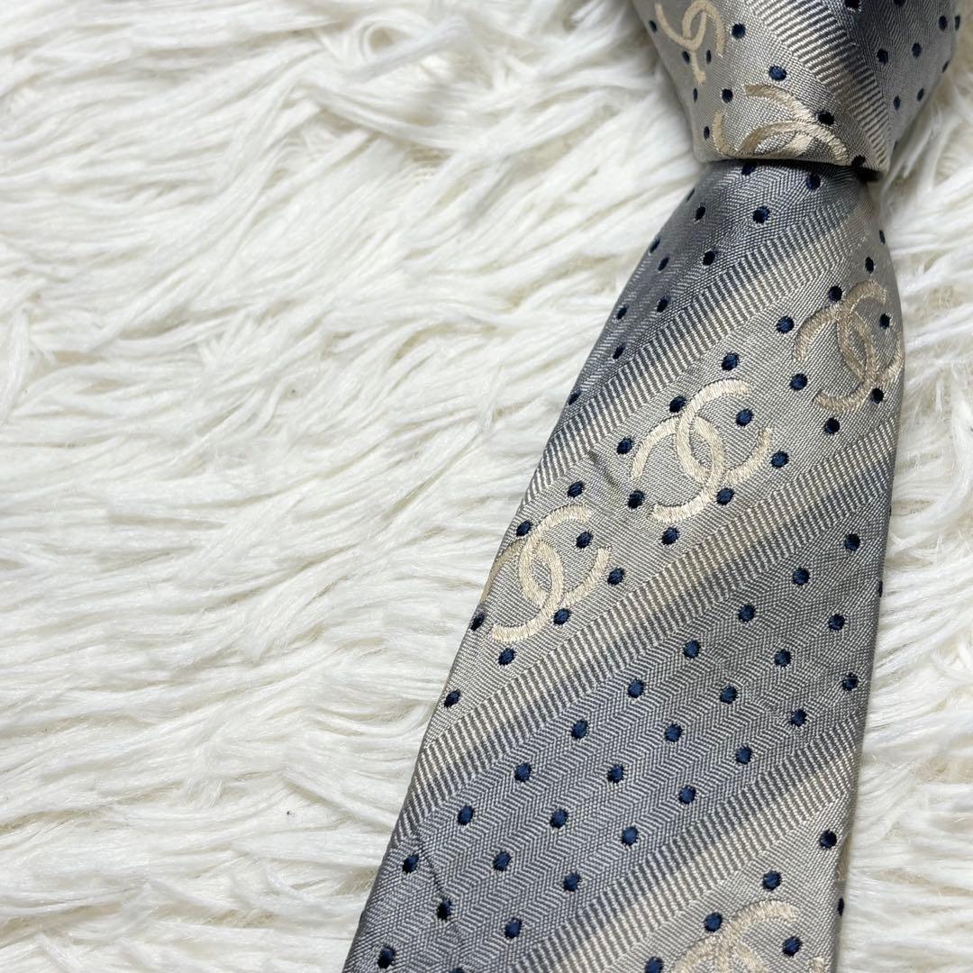 【美品】CHANEL ネクタイ　ココマーク　CC柄