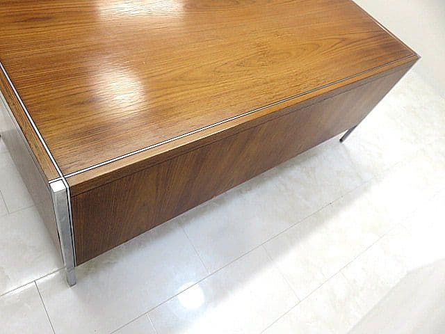 希少品/ヴィンテージ　Knoll/ノール/ノル 　ローズウッド材デスク　両袖机