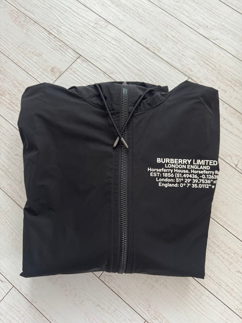 値下げ【バーバリー】ロケーションプリントフーデットジャケットXS