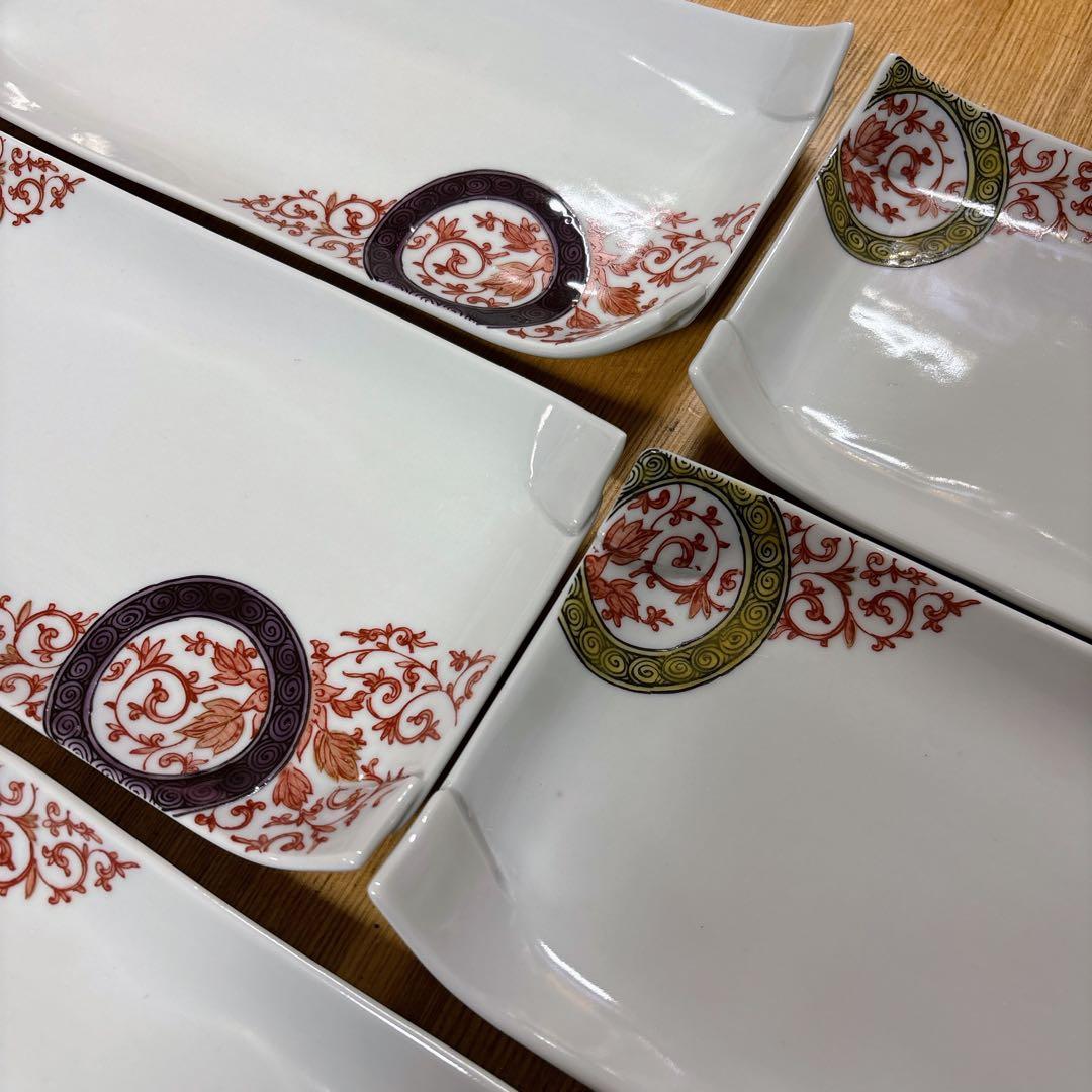 九谷焼　銀泉窯　丸紋唐草　7.8号皿揃　長皿　焼物皿　角皿　横幅23.5cm