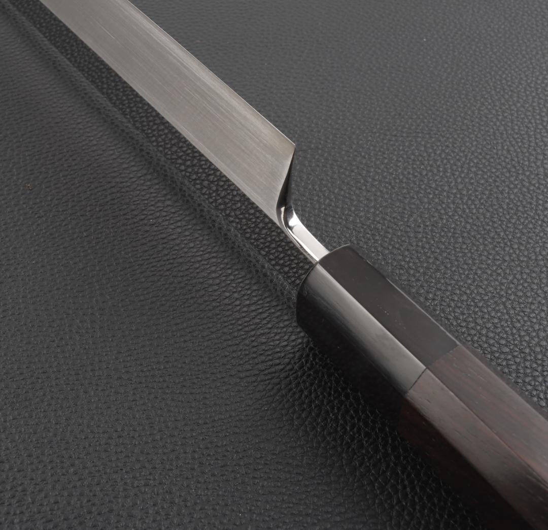 11095先丸柳刃包丁 尺三刺身包丁鏡面仕上げ 刃は究極の切れ味黒檀黒水牛八角柄