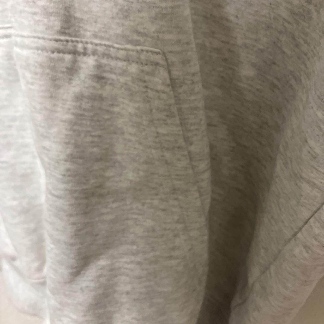 美品　ステューシー　Stussy グレー パーカー 折れ王冠ロゴ