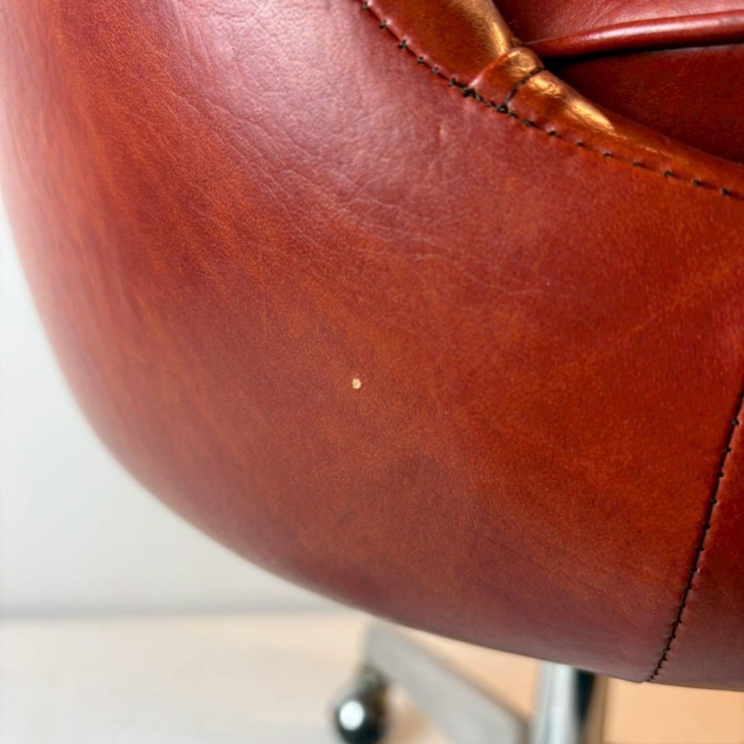 アームチェア　レザーチェア　麻雀椅子　ワークチェア　赤茶　キャスターチェア