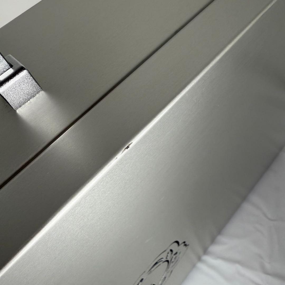 ソウメイ　アタッシュケース　ル セクストゥール　レッド　ブラック　シルバー