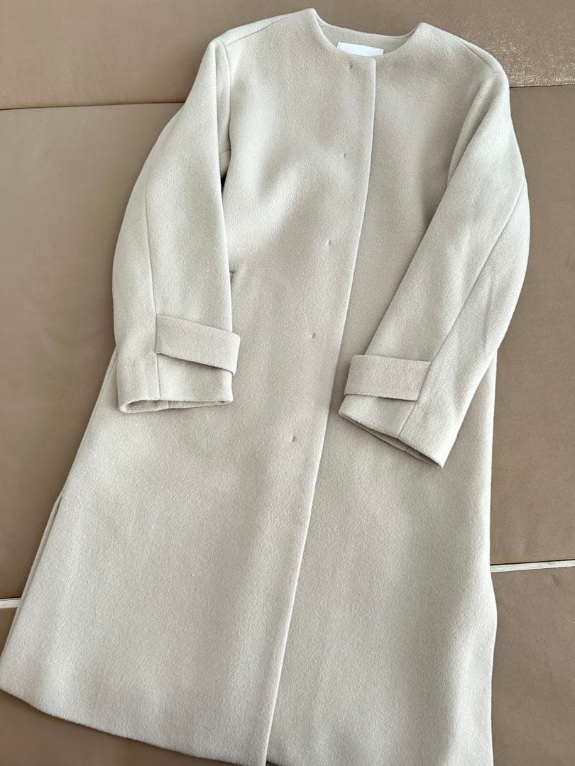 グリーンレーベルリラクシング　ショートビーバー　ノーカラーコート　ライトグレー