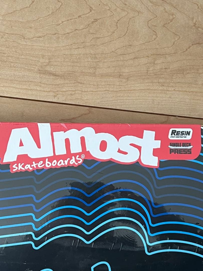 新品Almost Vibrate Logoスケートボードデッキ8.0
