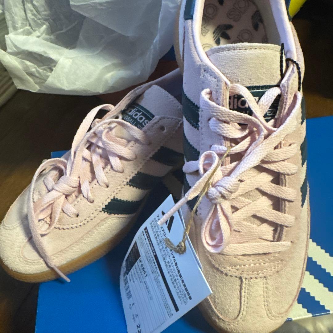 【♡ピンク♡】adidas HANDBALL SPEZIAL スニダン