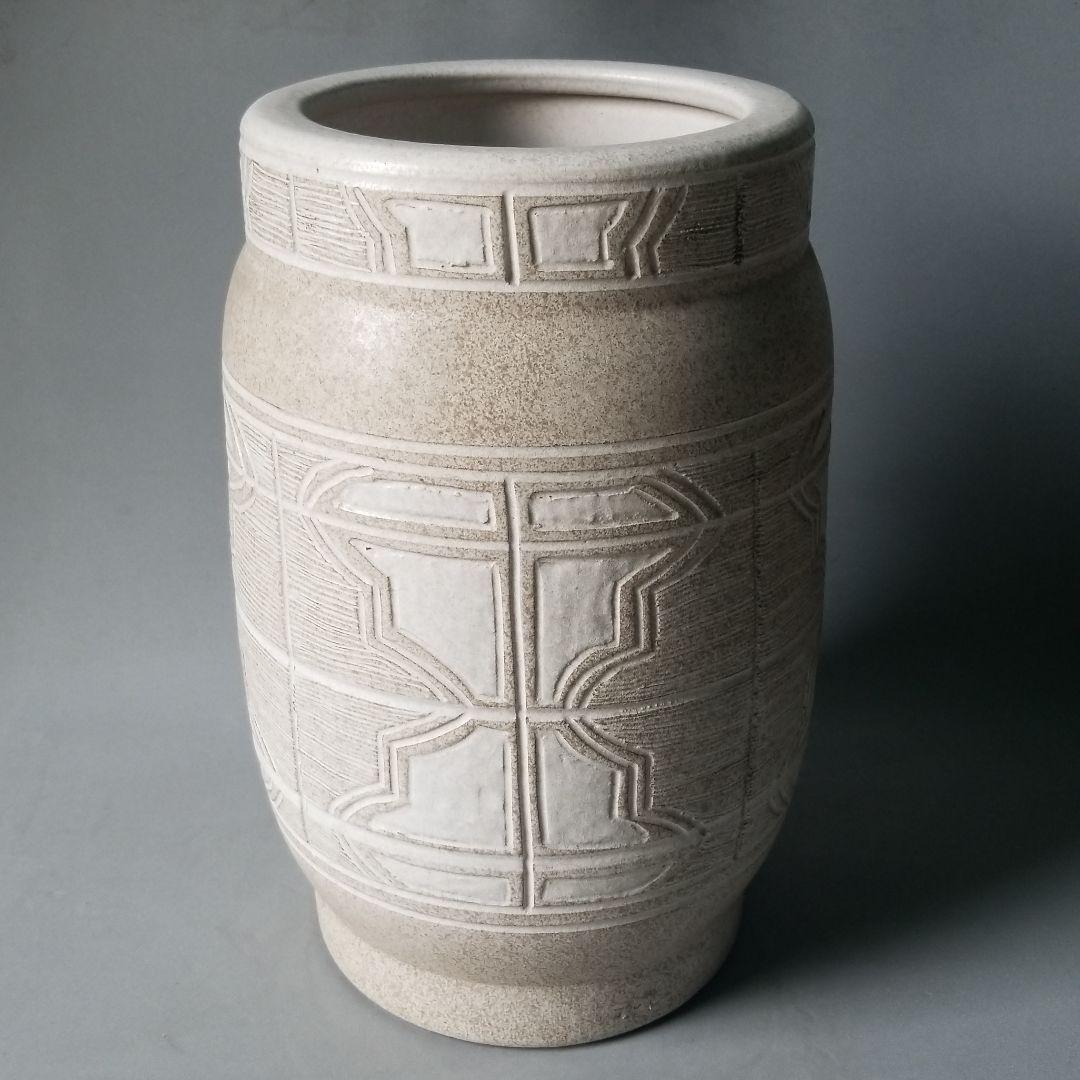 信楽焼傘立て 砲弾幾何学彫 信楽焼 高さ４６cm