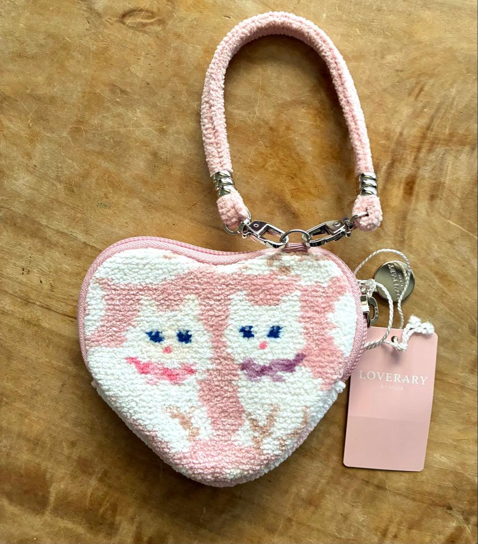 フェイラー　ラブラリー バイ フェイラー　モフモフネコチャン　ハート型ポーチ