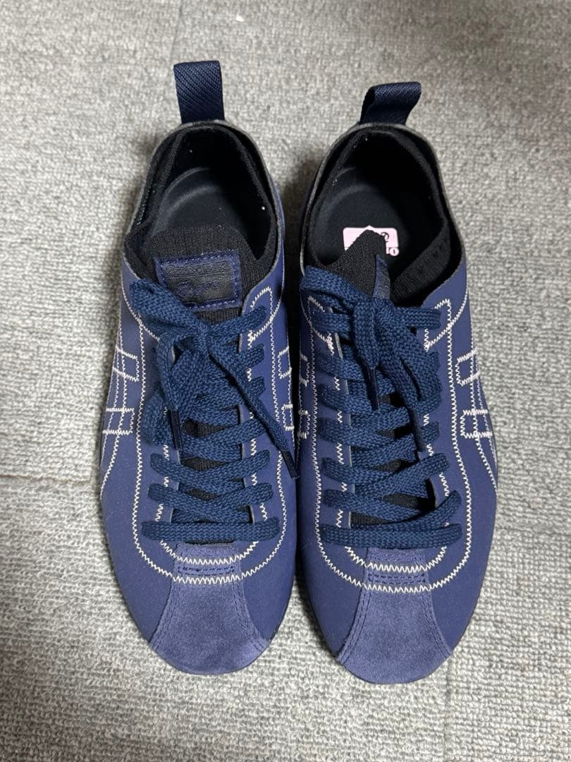 オニツカタイガー　スクロウ　美品　ネイビー