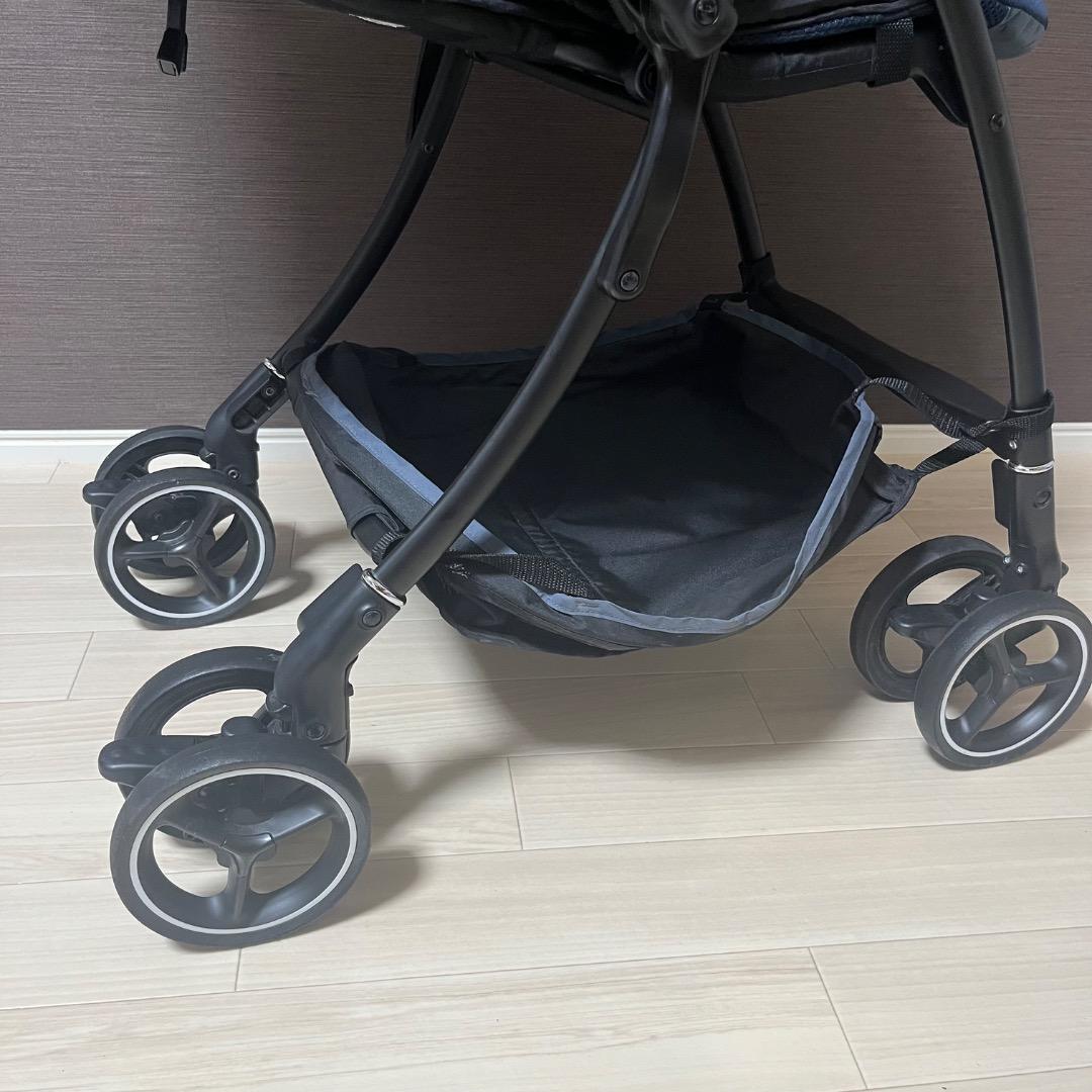 美品　Aprica ラクーナエアーコンパクト グレー レザーハンドル