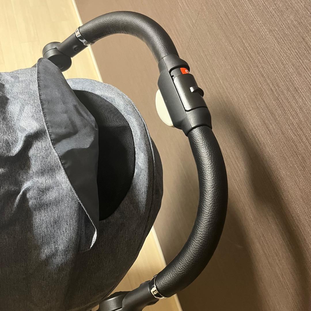 美品　Aprica ラクーナエアーコンパクト グレー レザーハンドル